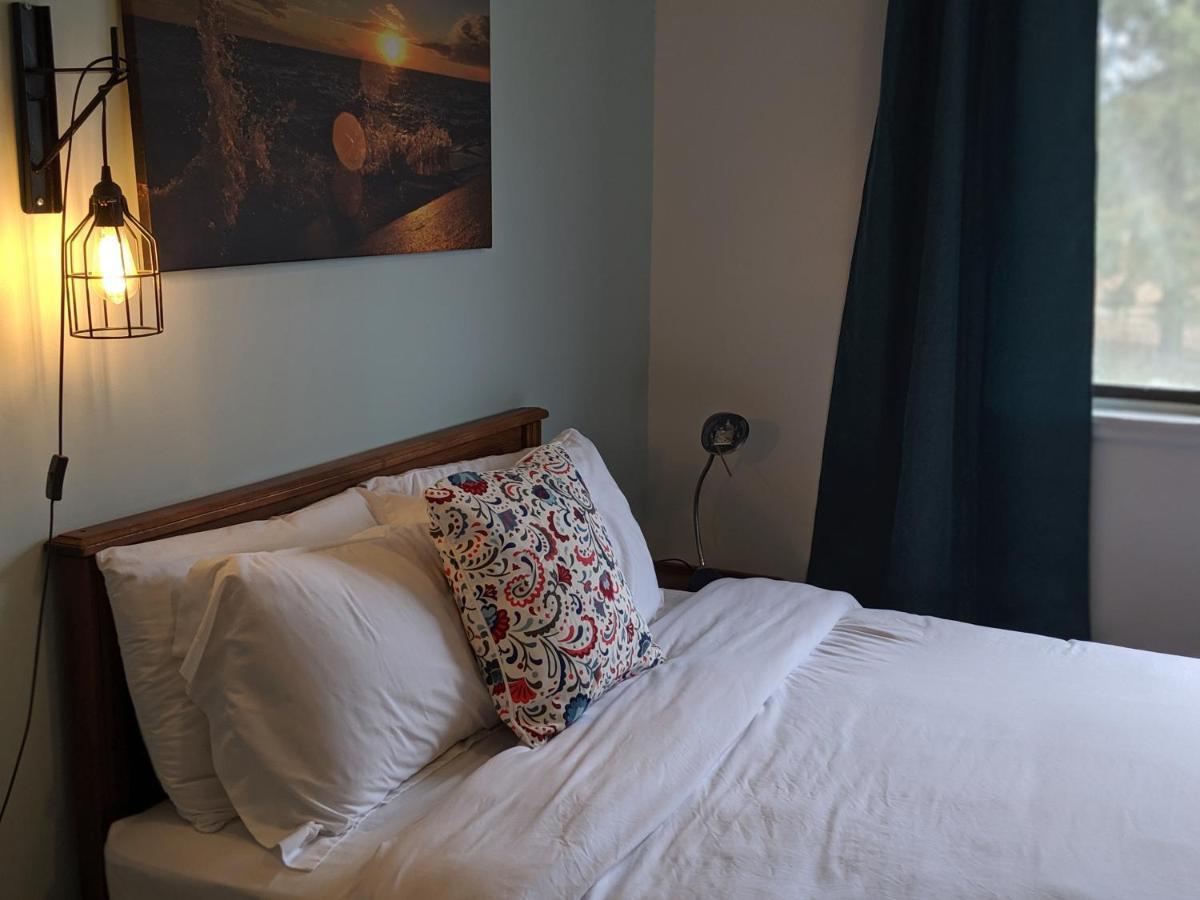Hop & Vine Inn Fennville Екстериор снимка